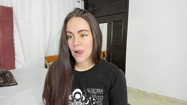 AURORA FRANKLIN online show from February 22, 2025, 1:24 pm