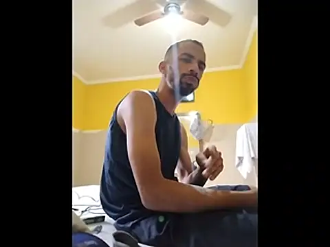 UncutToyBoy23cm online show from January 13, 2026, 10:52 am