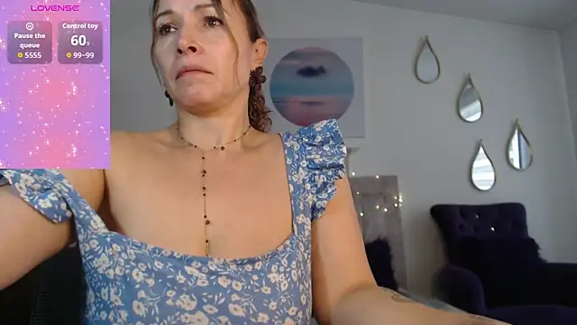 Ingridbergman online show from July 1, 2026, 1:22 pm