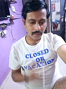 GlassBarge9 online show from January 5, 2025, 5:51 pm