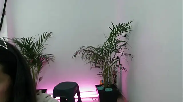 skylarhot420 online show from March 5, 2025, 6:12 pm