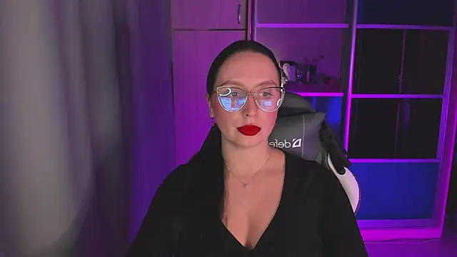 Christy Calypso online show from April 8, 2026, 4:08 pm