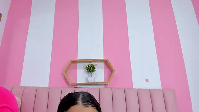 ISABELLA 020 online show from March 10, 2026, 12:42 pm