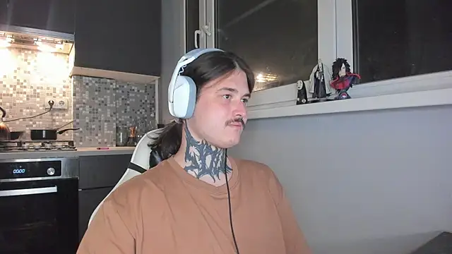  torfin  online show from February 14, 2025, 6:51 pm