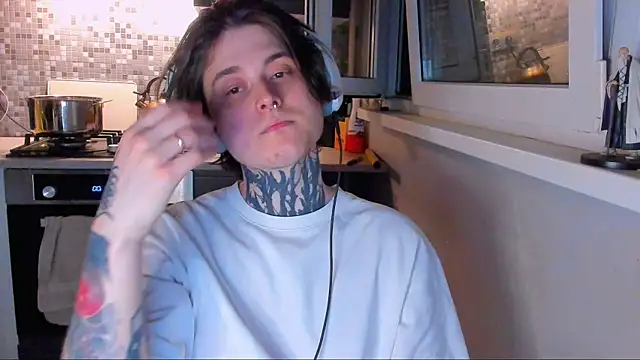  torfin  online show from April 4, 2026, 11:11 pm