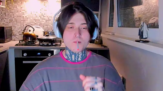  torfin  online show from March 14, 2026, 9:54 pm