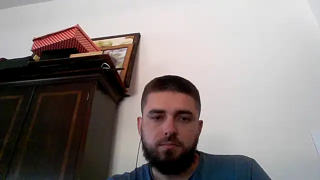 Dat1994 online show from February 12, 2025, 4:33 pm