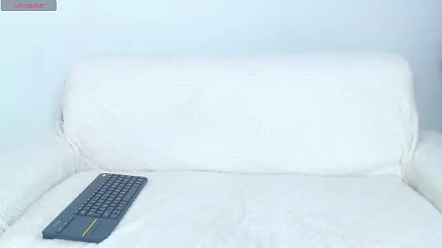 Snapshot of Tristan-bm chatting on February 25, 2026, 8:25 am Tristan-bm online show from February 25, 2026, 8:25 am