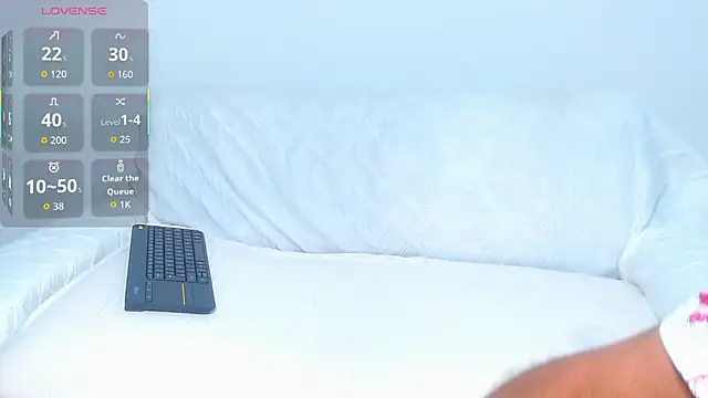 Snapshot of Tristan-bm chatting on January 17, 2026, 1:04 pm Tristan-bm online show from January 17, 2026, 1:04 pm