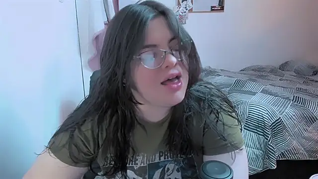 Snapshot of Aria_Fullbuster chatting on October 29, 2025, 8:08 pm Aria Fullbuster online show from October 29, 2025, 8:08 pm