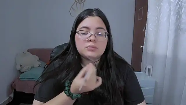 Snapshot of Aria_Fullbuster chatting on November 25, 2025, 9:04 pm Aria Fullbuster online show from November 25, 2025, 9:04 pm