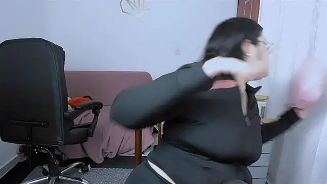 Snapshot of Aria_Fullbuster chatting on December 5, 2025, 8:50 pm Aria Fullbuster online show from December 5, 2025, 8:50 pm