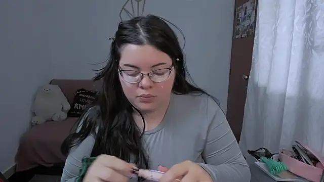 Aria Fullbuster online show from December 21, 2025, 6:53 pm