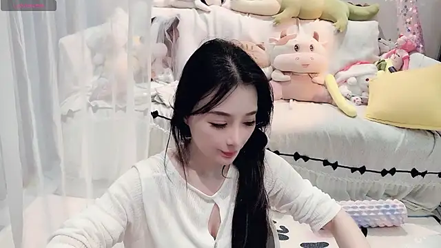 Snapshot of AKiKi711 chatting on June 3, 2026, 3:17 pm AKiKi711 online show from June 3, 2026, 3:17 pm