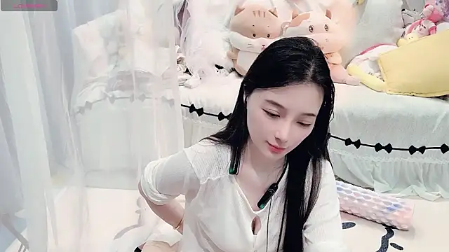 Snapshot of AKiKi711 chatting on June 4, 2026, 4:55 pm AKiKi711 online show from June 4, 2026, 4:55 pm