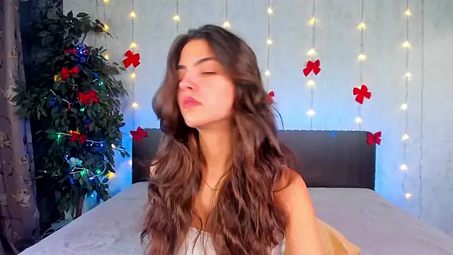 Milana Crystal  online show from December 23, 2025, 8:24 am