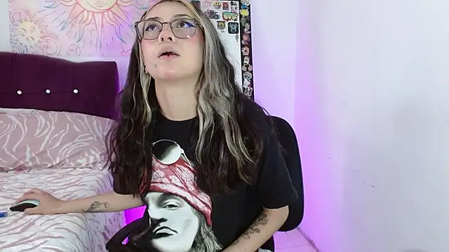 squirt charlott online show from November 21, 2025, 5:23 pm