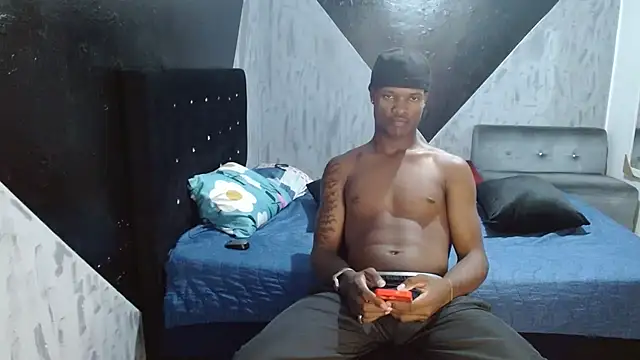 MiguelAngelxl online show from January 11, 2026, 8:49 pm