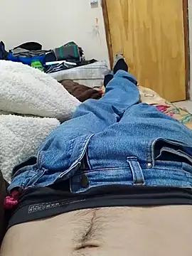 Adee21e online show from November 10, 2025, 9:31 pm