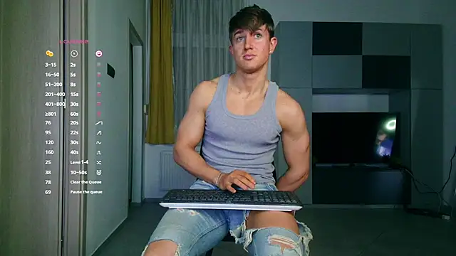 ChristianLevine  online show from November 16, 2025, 8:24 pm