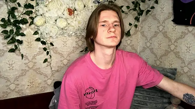 ArchiZuki69 online show from March 10, 2026, 2:32 pm