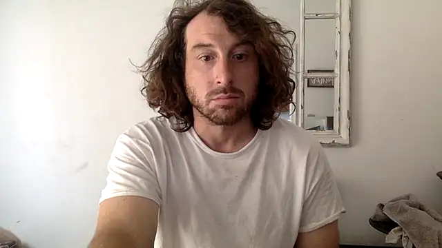 Snapshot of sirchubster chatting on May 21, 2026, 2:36 pm sirchubster online show from May 21, 2026, 2:36 pm