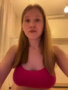 Snapshot of Eva_Weyne chatting on June 20, 2026, 10:04 pm Eva Weyne online show from June 20, 2026, 10:04 pm