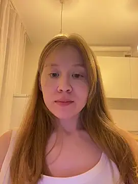 Eva Weyne online show from June 6, 2026, 9:09 pm