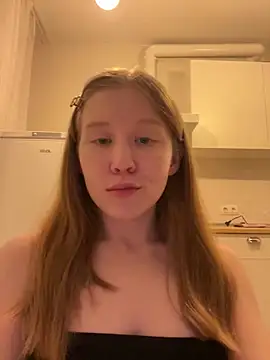 Eva Weyne online show from April 26, 2026, 8:50 pm