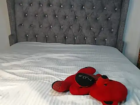 chococreamie online show from March 12, 2025, 11:21 am