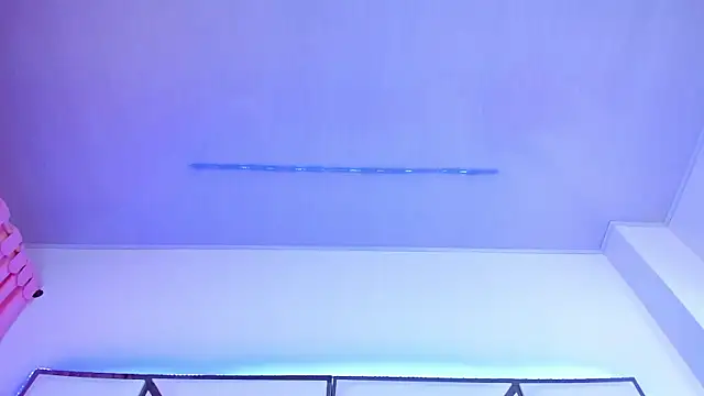 Snapshot of SarayRoyse chatting on February 22, 2025, 10:20 pm SarayRoyse online show from February 22, 2025, 10:20 pm