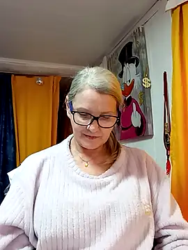 irinamaux online show from March 28, 2026, 10:38 am