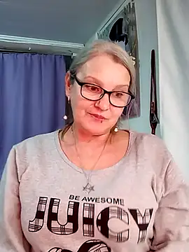 irinamaux online show from January 16, 2026, 5:17 pm