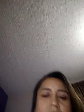 Snapshot of silvana_queen07 chatting on November 21, 2025, 1:04 am silvana queen07 online show from November 21, 2025, 1:04 am