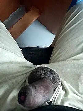 Snapshot of mr_slim_body chatting on January 9, 2026, 1:45 am mr slim body online show from January 9, 2026, 1:45 am