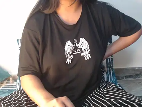 Snapshot of Freya_nia chatting on January 12, 2026, 4:47 pm Freya nia online show from January 12, 2026, 4:47 pm