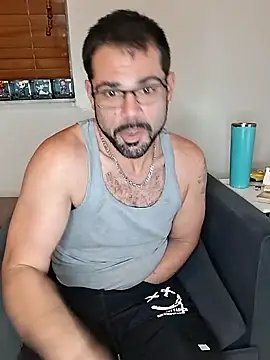 Zander823 online show from February 19, 2026, 4:42 am