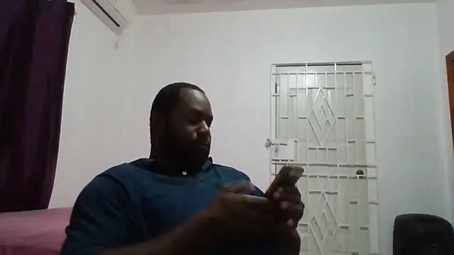 Snapshot of Bighood_T chatting on April 15, 2026, 3:34 am Bighood T online show from April 15, 2026, 3:34 am
