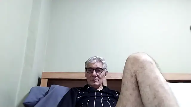 Snapshot of BIGUNCUTHARDCOCK chatting on November 29, 2025, 1:55 pm BIGUNCUTHARDCOCK online show from November 29, 2025, 1:55 pm