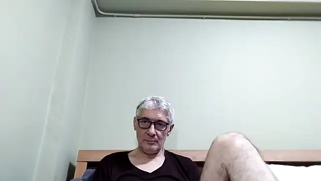 Snapshot of BIGUNCUTHARDCOCK chatting on November 13, 2025, 5:00 am BIGUNCUTHARDCOCK online show from November 13, 2025, 5:00 am