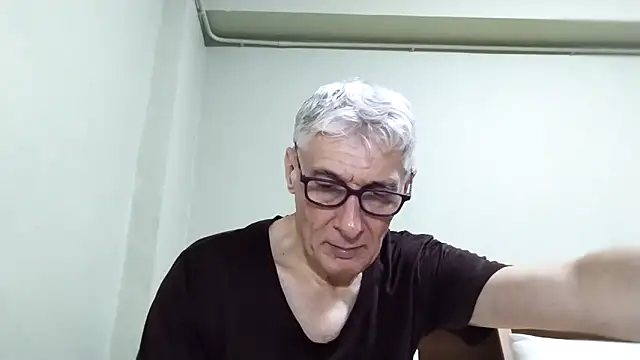 BIGUNCUTHARDCOCK online show from December 22, 2025, 2:17 pm