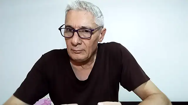 BIGUNCUTHARDCOCK online show from April 19, 2026, 12:44 am