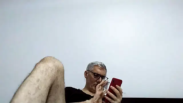 BIGUNCUTHARDCOCK online show from April 7, 2026, 2:52 pm