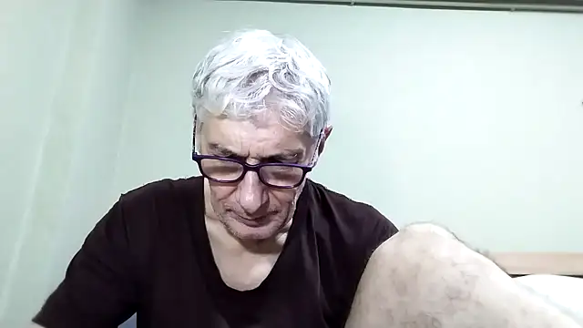 Snapshot of BIGUNCUTHARDCOCK chatting on November 25, 2025, 5:08 am BIGUNCUTHARDCOCK online show from November 25, 2025, 5:08 am