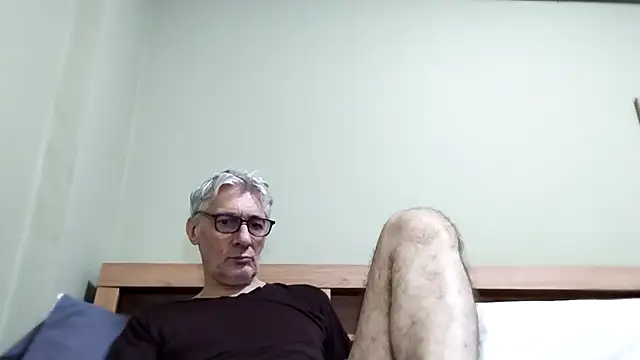 Snapshot of BIGUNCUTHARDCOCK chatting on November 27, 2025, 5:08 am BIGUNCUTHARDCOCK online show from November 27, 2025, 5:08 am