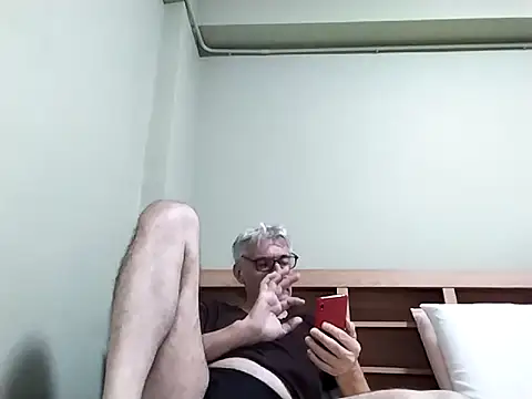 BIGUNCUTHARDCOCK online show from January 11, 2026, 2:46 pm