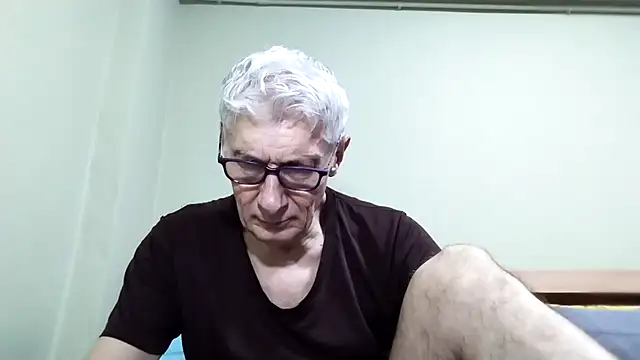 Snapshot of BIGUNCUTHARDCOCK chatting on November 3, 2025, 2:50 am BIGUNCUTHARDCOCK online show from November 3, 2025, 2:50 am