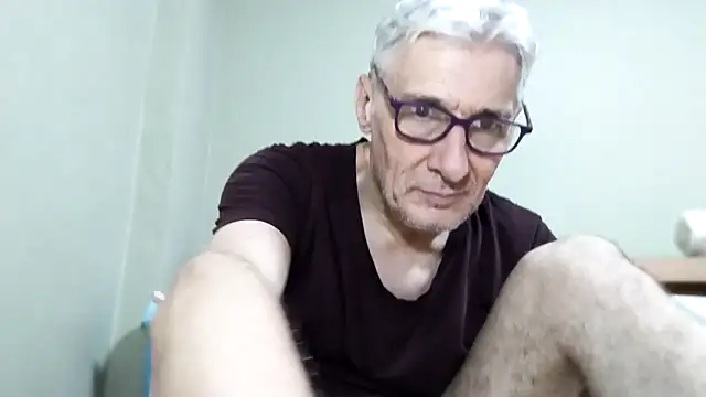 BIGUNCUTHARDCOCK online show from December 20, 2025, 1:52 am