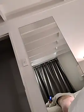 Snapshot of PeachyPrey chatting on November 12, 2025, 8:07 am PeachyPrey online show from November 12, 2025, 8:07 am