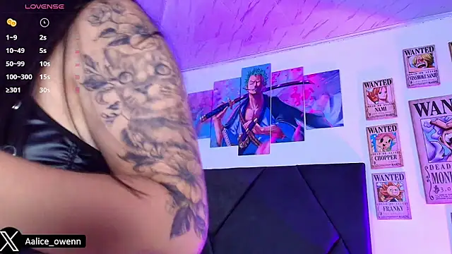 Aliceowenn online show from December 2, 2025, 8:10 pm